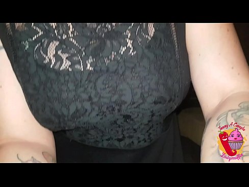 ❤️ Mae llyschwaer Slutty yn rhoi blowjob iddo a Sbaeneg ☑Fideo porn ar cy.4k-porno.ru ️❤
